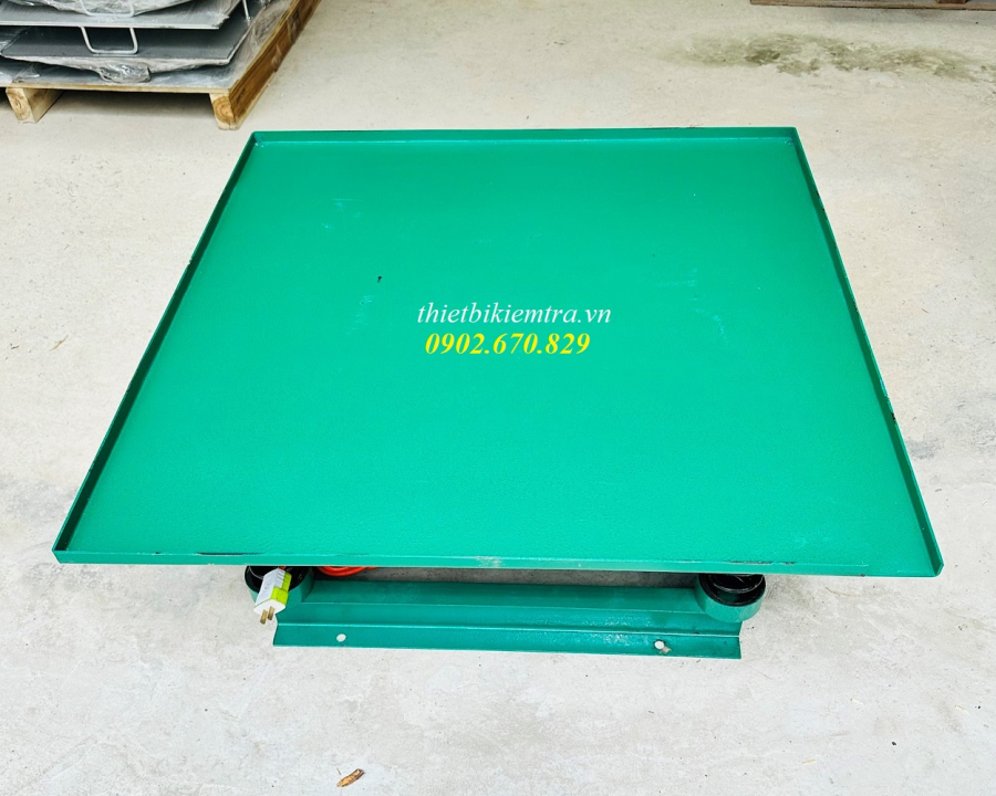 BÀN RUNG MẪU BÊ TÔNG
